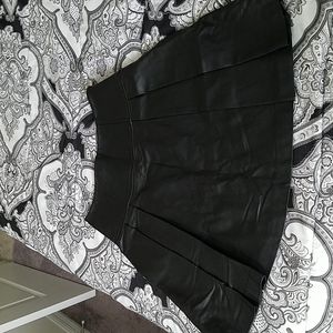 Michael Kors Faux Leather pleated skirt